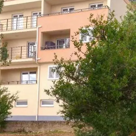 By The Sea With Pool * Makarska