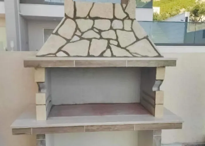 By The Sea With Pool Makarska