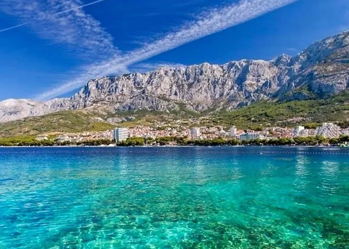 By The Sea With Pool Apartment *