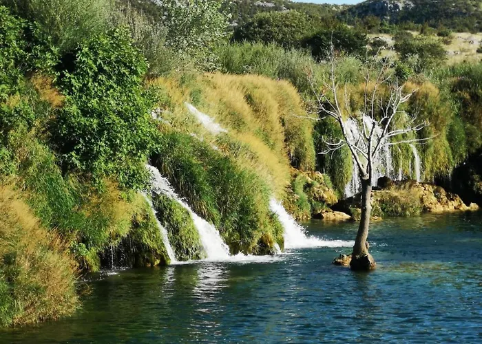 By The Sea With Pool Makarska