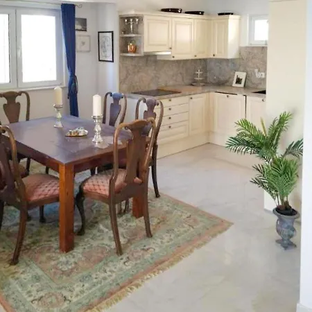 By The Sea With Pool * Makarska